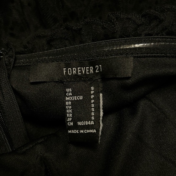 Forever 21 Black Velvet Tulle Dress NWOT size small Gothic Y2K style - Picture 2 of 4